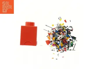 LEGO klods med byggeelementer fra Lego (str. 15x12,5 cm)
