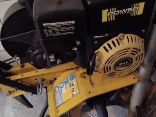 Texas havefræser, ældre model 5hk med bakgear