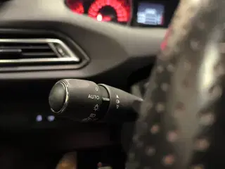 Peugeot 308 1,6 e-THP 205 GT