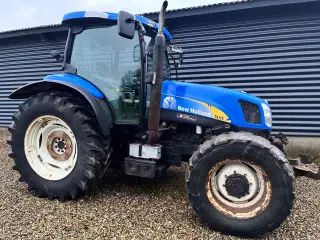 New Holland TS115A