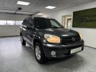 Toyota RAV4 2,0 4x4 150HK Van