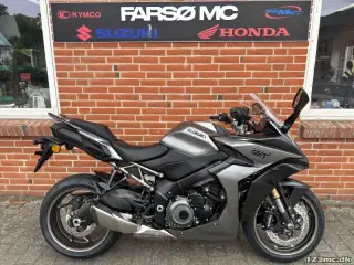 Suzuki GSXS 1000 GT