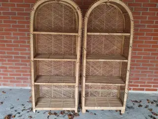 Reol, rumdeler - i naturfarvet flet - 4 hylder. 