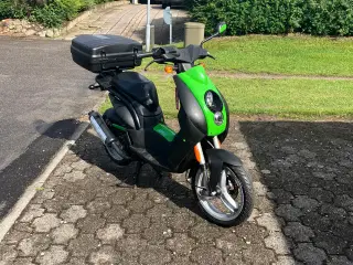 30 scooter Peugeot - byttes 