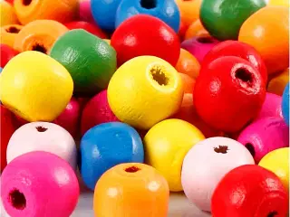 Træperler, diam. 10 mm, hulstr. 2,5-3 mm, ass. farver, 22g/ 1 pk.
