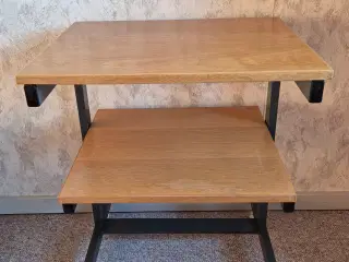 Egetræsbord med hylde til printer og lignende