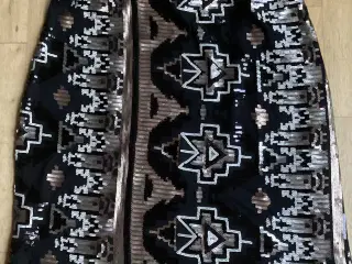 Nederdel med paliet mønster