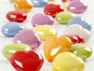 Hjerteperler, str. 25x15 mm, hulstr. 3 mm, 70 g, 125ml/ 1 pk.
