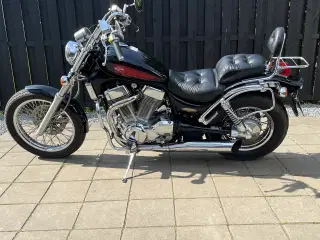 Suzuki Intruder vs 1400