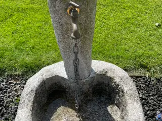 Vandsten i granit