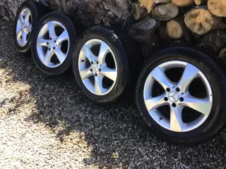 Fælge med dæk til Mercedes
