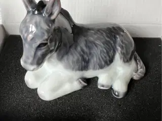 Royal Copenhagen Krybbespil æsel og ko
