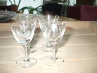 2 x 2 glas med 4 blade 