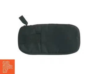 Sort rejsetaske med lynlås (str. 28x15 cm)