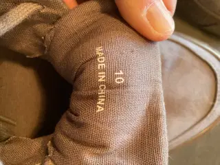 Asos fritidssko, str 43