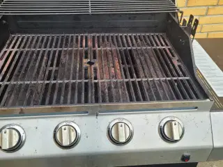 Gas grill Char-Broil.