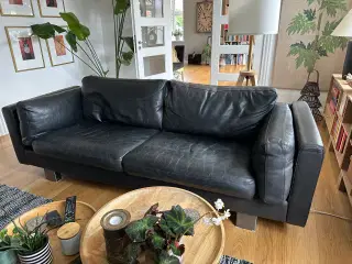 Dansk fremstillet læder sofa m. dun fyldte hynder