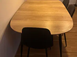 SPISEBORD 