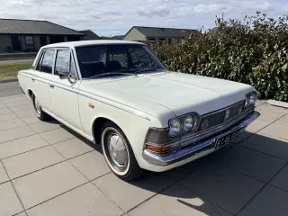Toyota Crown Deluxe 