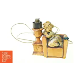 Bordlampe med figur (str. 14 x 16 x 8 cm)