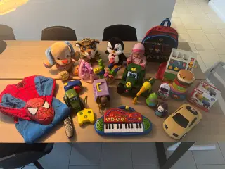 Blandet småbørns legetøj