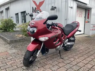 Suzuki GSX 750 F