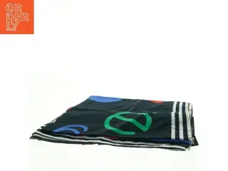 Dekorativt tørklæde med abstrakt mønster (str. 141. x 145. cm)