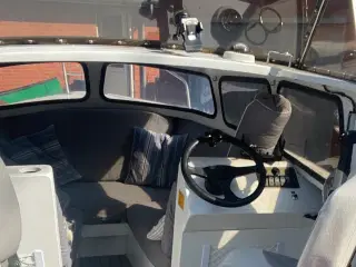 Kabinebåd, 50 hk, 4 takts, powertrim og trailer