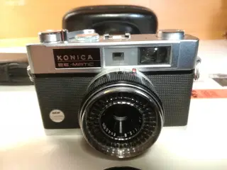 SOLGT - Konica EE-Matic Deluxe, analogt kamera