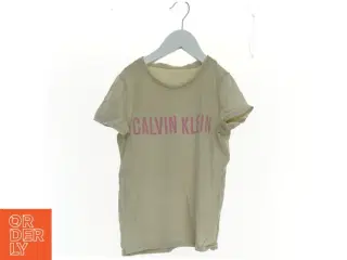 T-Shirt fra Calvin Klein (str. 146 cm)
