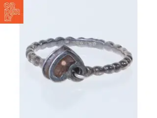 Sølvring med hjertevedhæng (str. 54 mm)