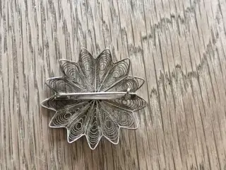 Broche