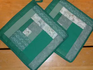patchwork grydelapper 22 x 22 cm. 