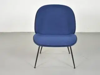 Gubi beetle loungestol i blå