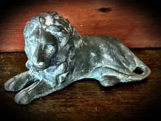 * Smuk løve - i bronze