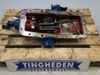 Ford 6640 Dæksel Gearkasse E9NN537AA