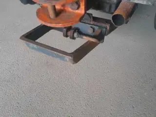 Egholm baglift og klipper