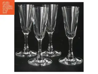 Snapseglas i krystal fra Id Ideas Daily (str. 14 cm)