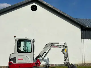 🔴Takeuchi TB225🔴