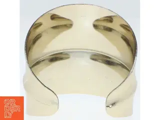 Guldfarvet armbånd (str. Ø 6 cm)