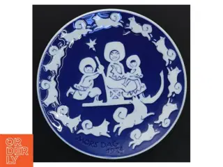 Mors dags platte 1974 fra Royal Copenhagen (str. Ø 15 cm)