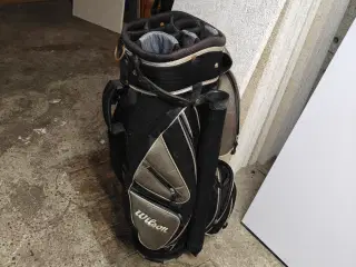 Wilson Golfbag – Praktisk og rummelig