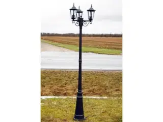 Herregårdslampe/standerlampe med 3 lygter