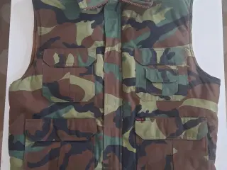 Camouflage dynevest