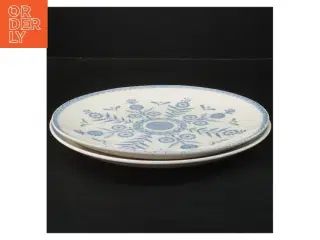 Porcelænstallerkener med blå blomstermønster fra Stavangerflint (str. Ø 24 cm)