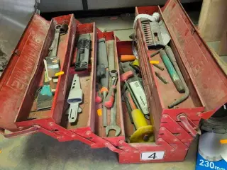 Værktøjskasse m. indhold