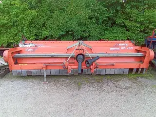 Kuhn RM 400 slagleklipper