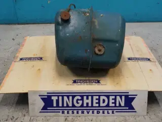 Ford 4000 Dieseltank E3NN9002AB