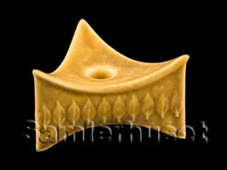 Relief Lysestage Trekantet 8,5 cm. Lysestage til Kertelys.- Quistgaard design.