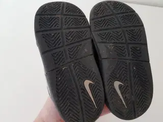 Nike str 25